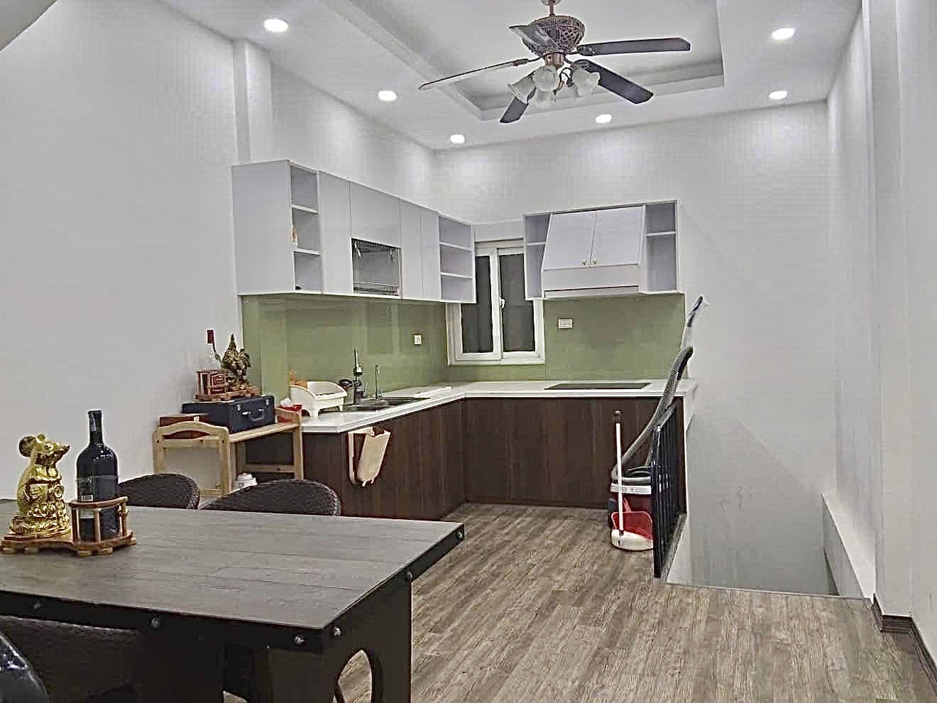MẶT PHỐ VẠN PHÚC 52M² XÂY 5 TẦNG - KINH DOANH SẦM UẤT