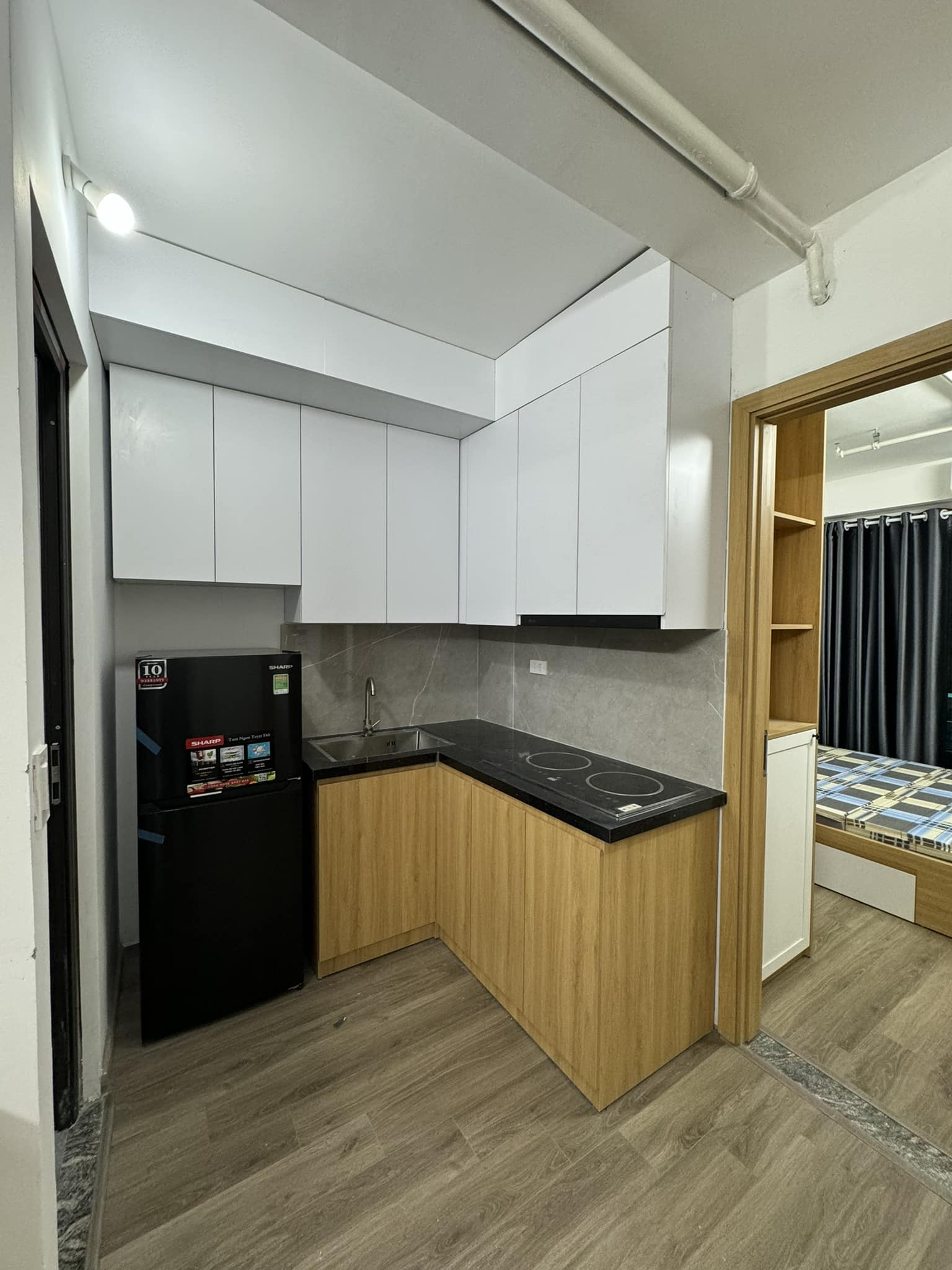 TÒA CĂN HỘ CAO CẤP NGUYỄN VĂN HUYÊN 100M2 XÂY MỚI 9 TẦNG CÓ HẦM&nbsp;