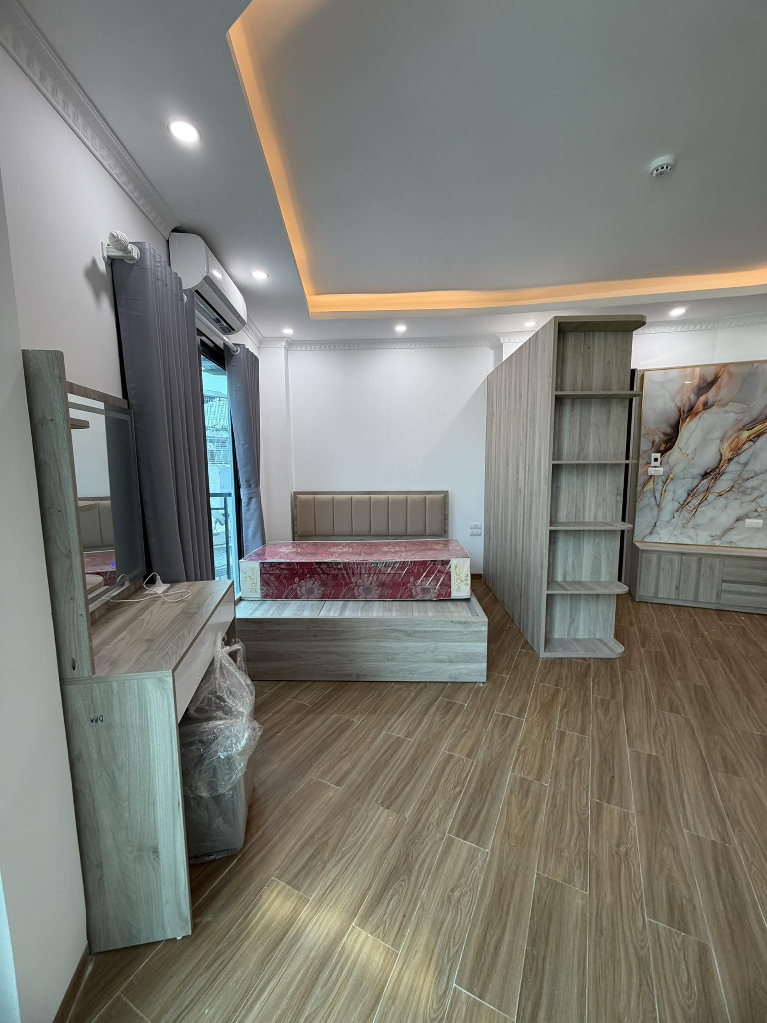 TÒA CĂN HỘ LẠC LONG QUÂN XÂY MỚI 7 TẦNG - LÔ GÓC 3 MẶT