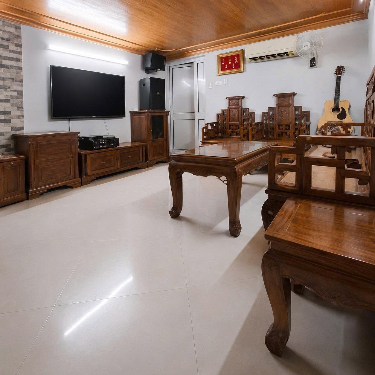 NHÀ NGUYỄN VĂN HUYÊN 56M² - ÔTÔ TRÁNH KINH DOANH - CÁCH PHỐ 20M