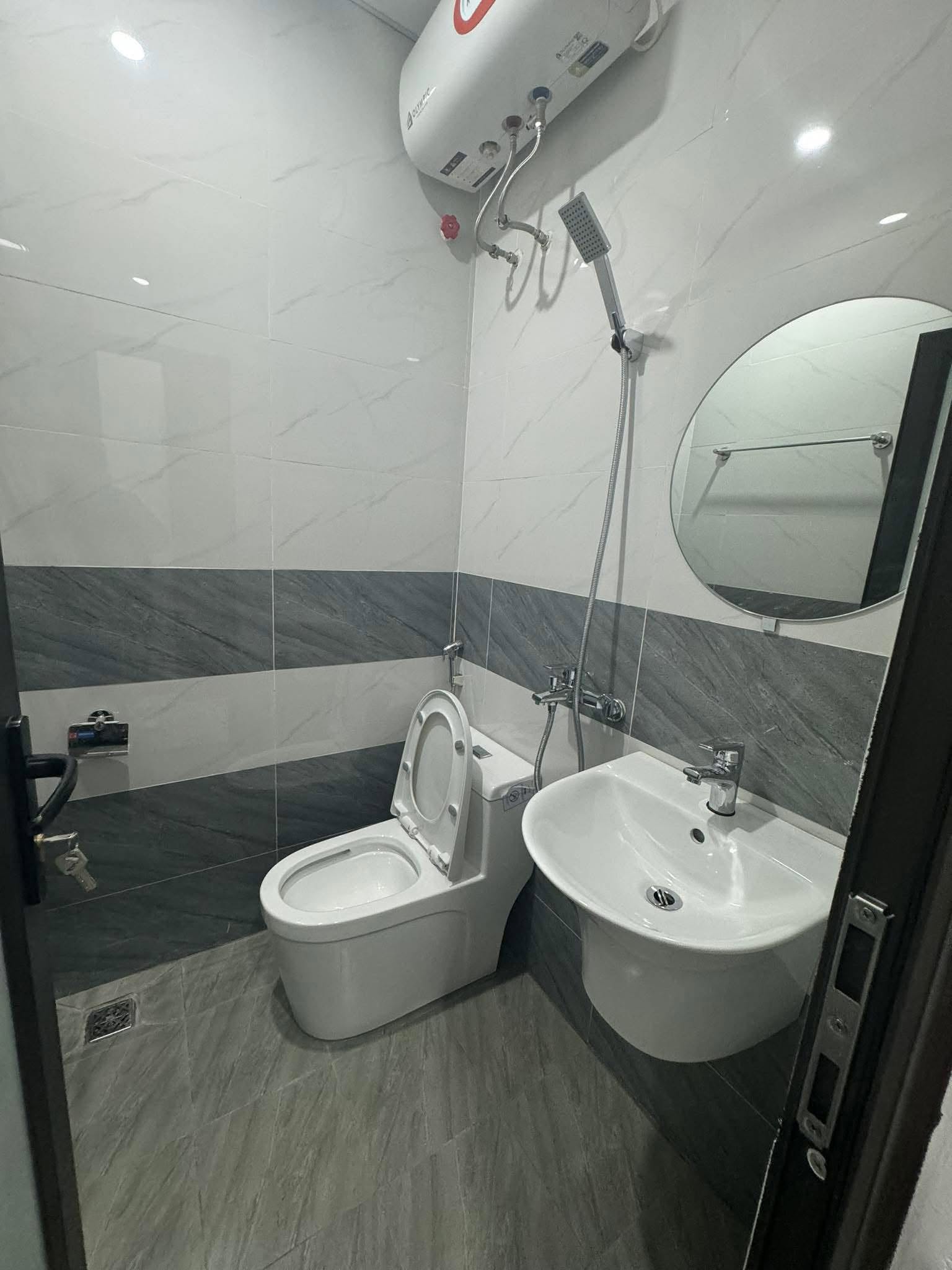 TÒA CĂN HỘ TRUNG LIỆT 65M² - XÂY MỚI 7 TẦNG THANG MÁY