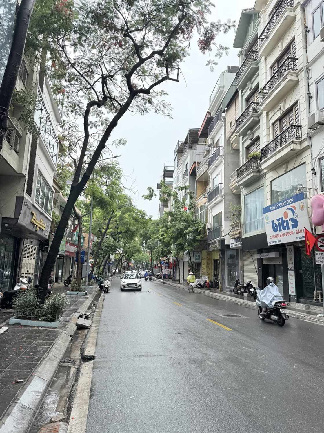 MẶT PHỐ THỤY KHUÊ XÂY MỚI 7 TẦNG THÔNG SÀN KINH DOANH